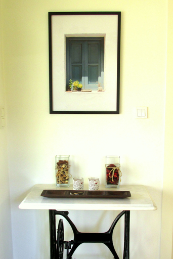 Interior 2, Stunning Studio - Sleeps 4, Pool, Garden & Pets Ok, Cascais
