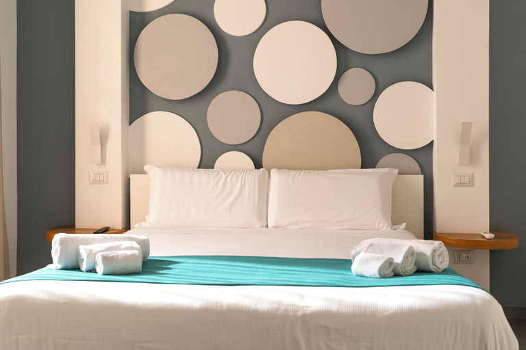 Bedroom 3, La via del mare, Napoli