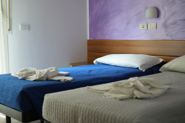 Bedroom 2, Residence Lugano, Rimini