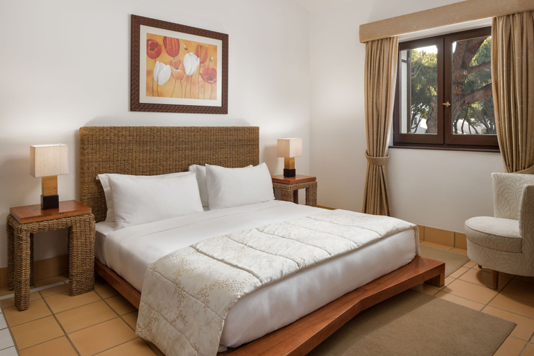 Bedroom 4, Pine Cliffs Village, Albufeira