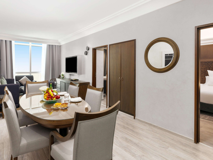Dining Room 23