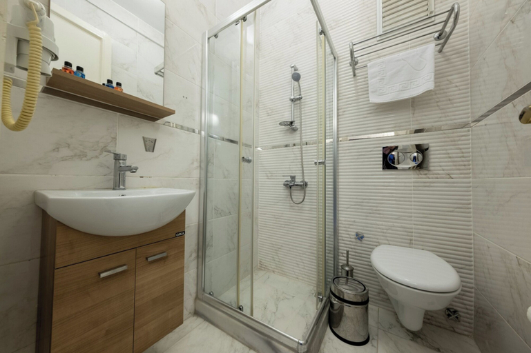 Bathroom 5, Felicity Palace Sirkeci, Fatih