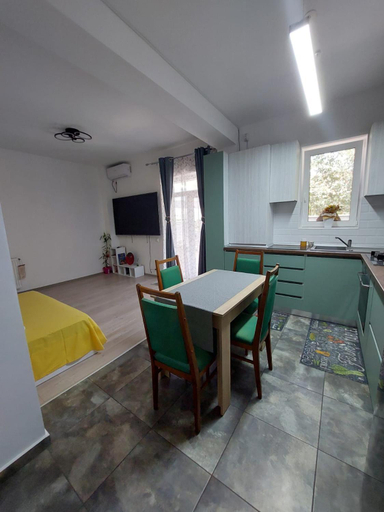 Others 3, Casa KIM, Tuzla
