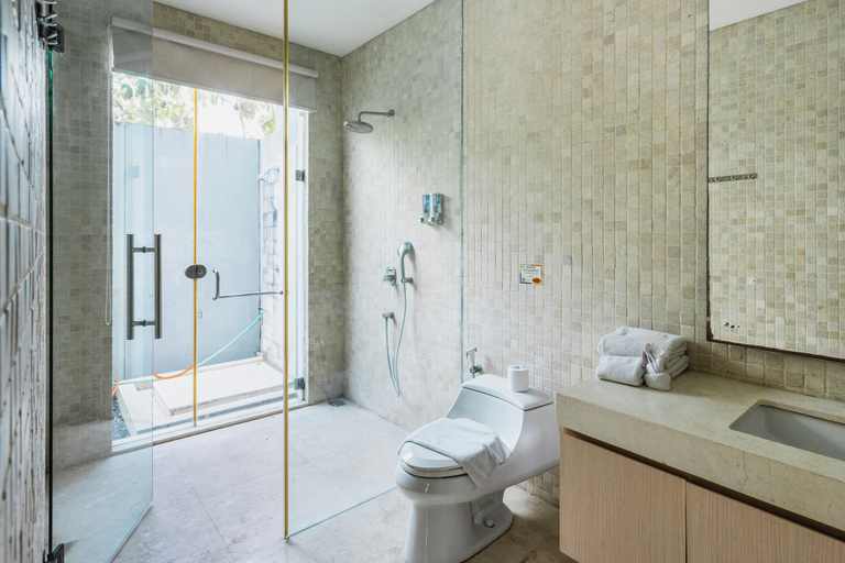 Bathroom 4