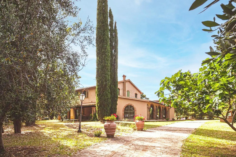 Relais Casale Il Poggetto VILLA PAOLA by Zoom In Earth, Livorno