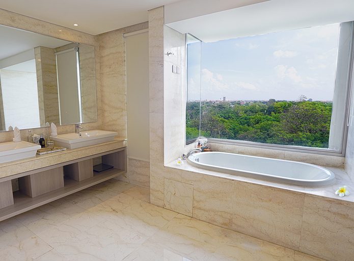 Bathroom 12