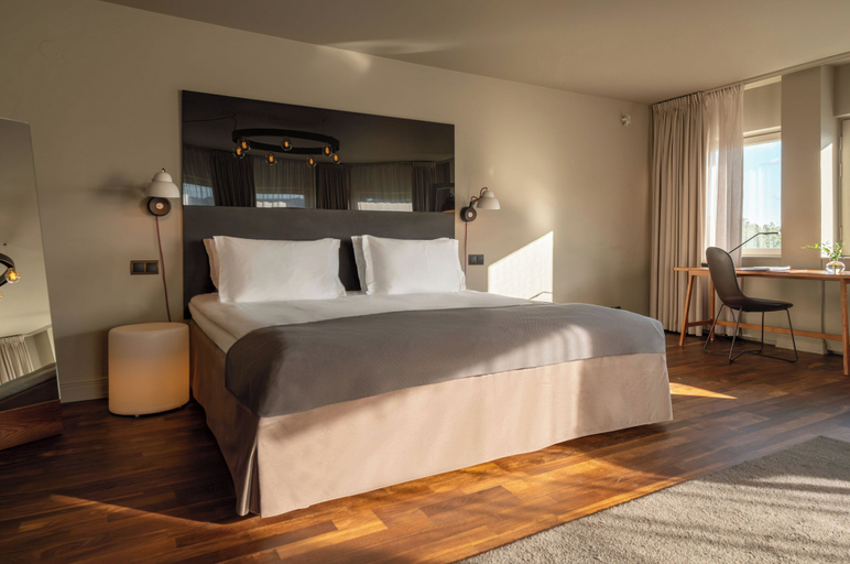 Bedroom 13