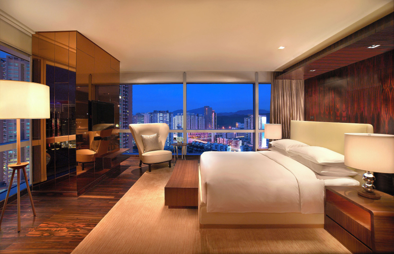 Bedroom 18
