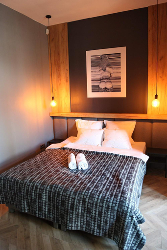 Bedroom 9