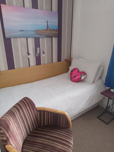 Bedroom 3, Vance Getaway, Blackpool