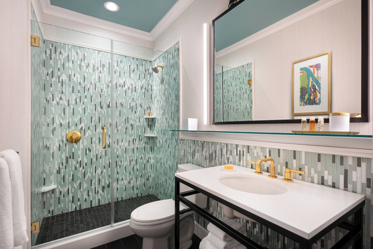Bathroom 5, Courtyard by Marriott San Francisco Downtown/Van Ness Ave., San Francisco