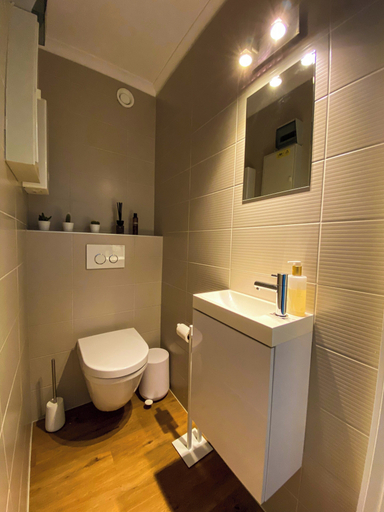 Bathroom 3, Apartment in Nieuwpoort Near the Beach, West-Vlaanderen