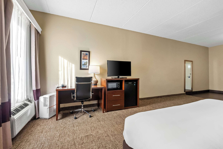 Bedroom 18