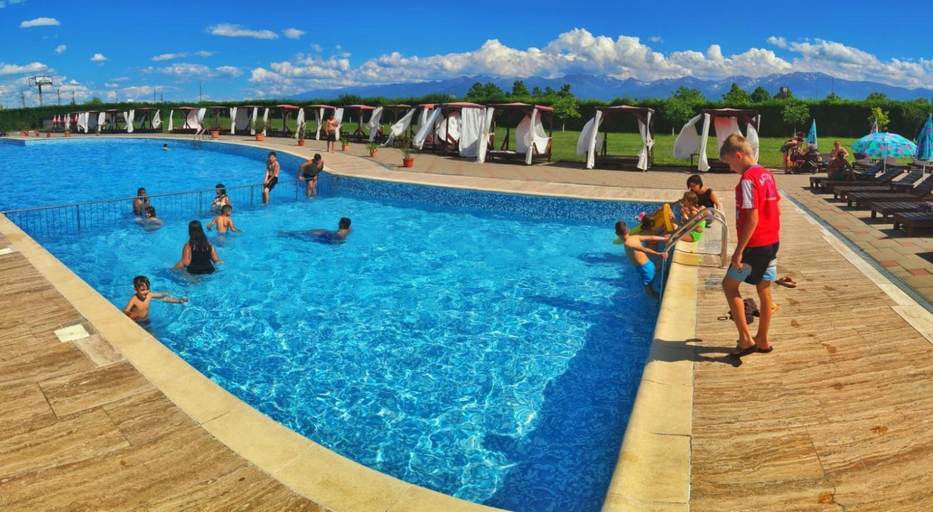 Others 5, Aqua Club Elatis, Avrig