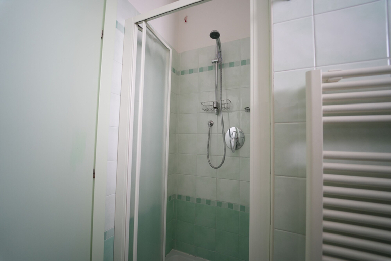 Bathroom 3, Residence Lugano, Rimini