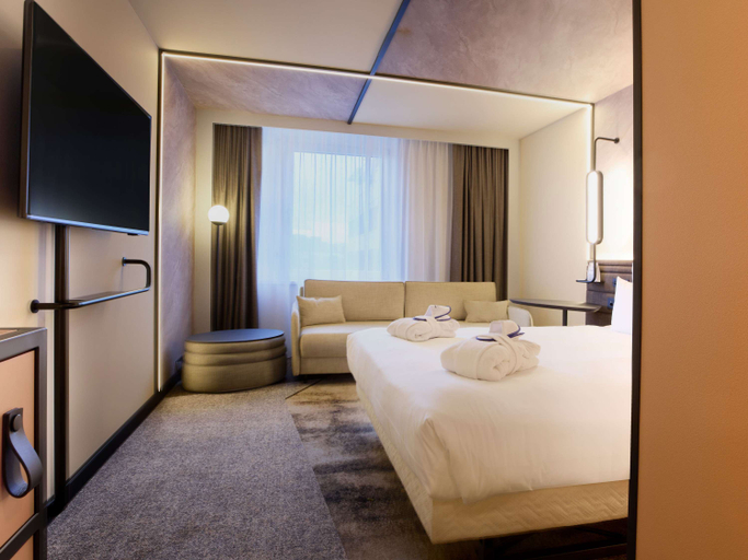 Bedroom 12