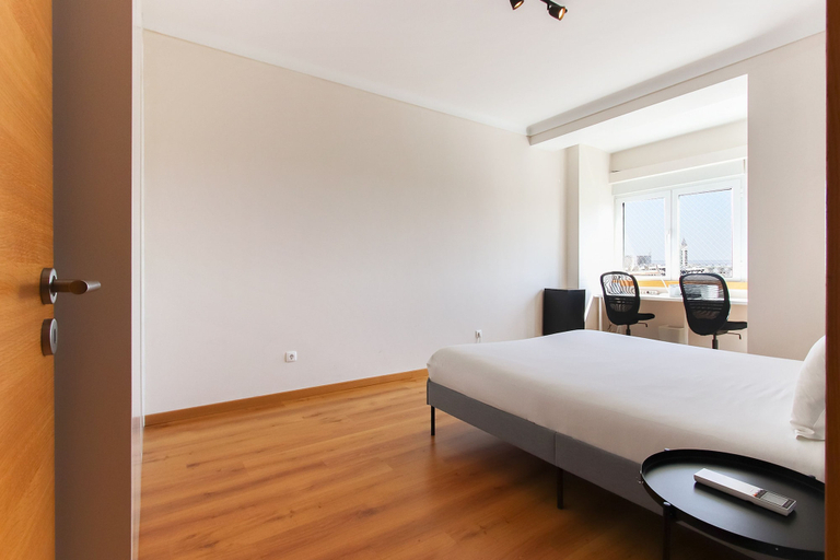 Room 5, Olivais Balcony by Homing, Lisbon