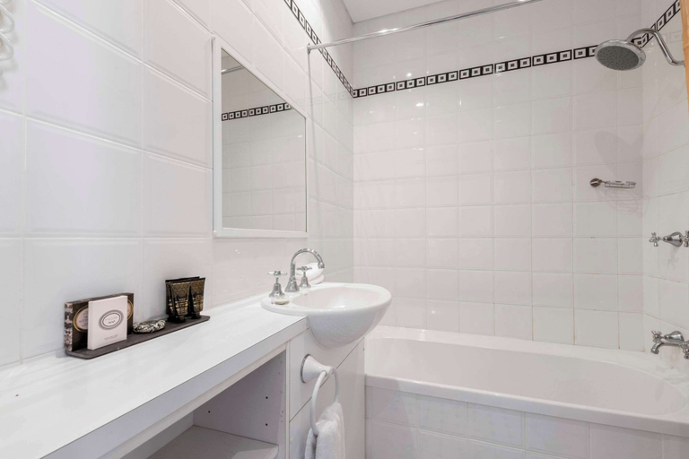 Bathroom 9