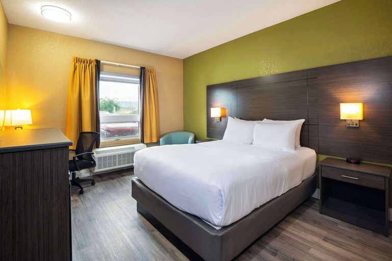 Bedroom 3, Quality Inn & Suites Grimsby, Niagara