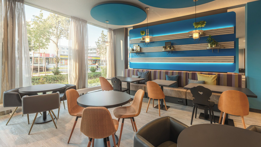 Holiday Inn - the niu, Brass Munich Olympiapark by IHG, München