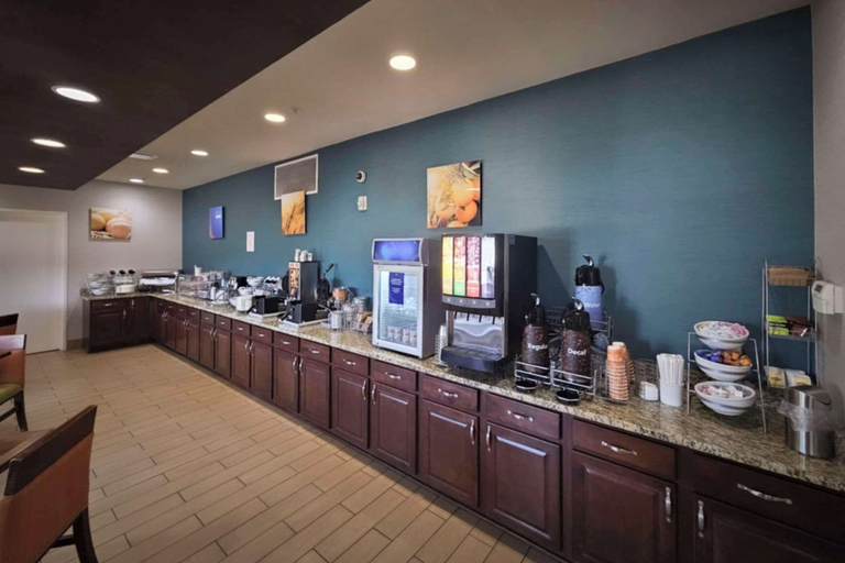 Food & Drinks 4, Comfort Inn Ferdinand, Dubois