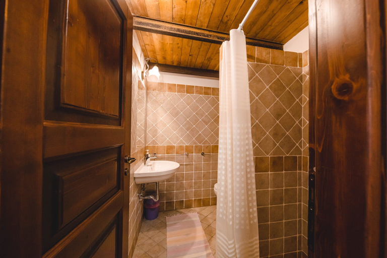 Bathroom 3, Villa Vittoria, Catanzaro