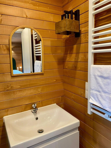Bathroom 4, Hôtel Les Lodges De Vaugrigneuse, Essonne
