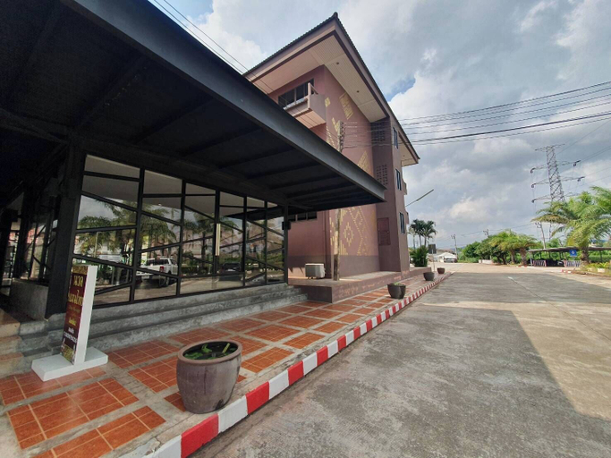 Exterior & Views 2, Bunjongburi Hotel, Muang Surat Thani