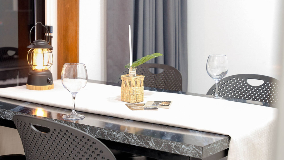 Dining Room 2