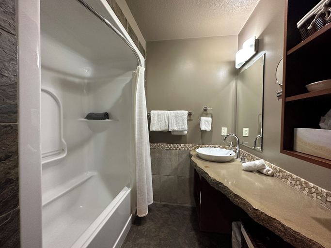 Bathroom 4, Mountain Retreat - Pool - Hot Tub - Spa, Division No. 15
