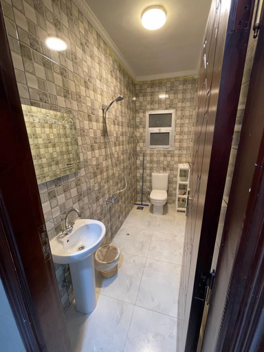 Bathroom 4, Afnan Cairo Airport, An-Nuzhah