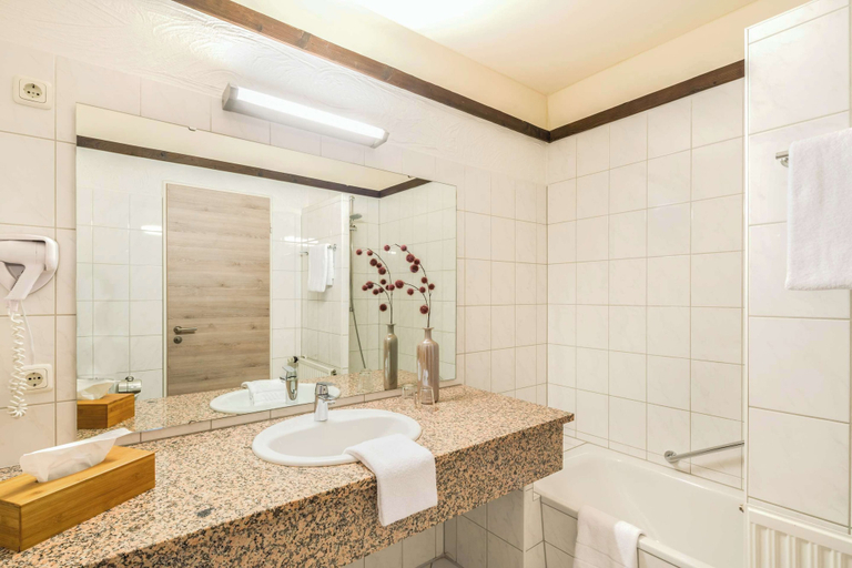 Bathroom 18