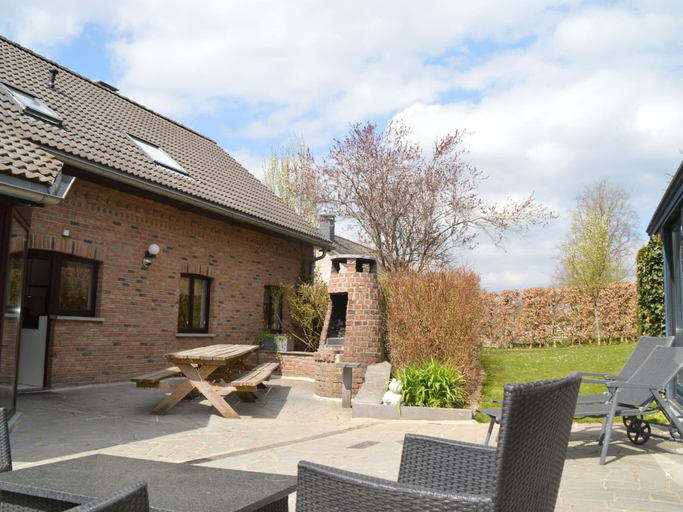 Exterior & Views 2, Holiday Home in Waimes with Pool Sauna, Liège