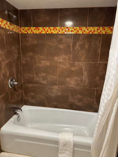 Bathroom 5, Americas Best Value Inn Marshall, Harrison