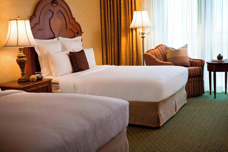 Bedroom 3, Renaissance Tulsa Hotel & Convention Center, Tulsa
