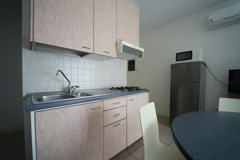Others 5, Residence Lugano, Rimini