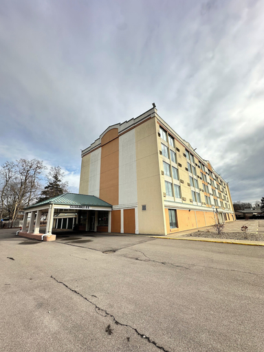 Exterior & Views 2, Finger Lakes Inn & Suites, Steuben