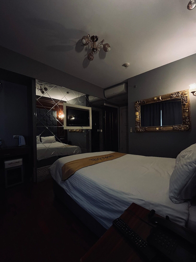 Bedroom 4, Sahra Airport Hotel, Bakırköy