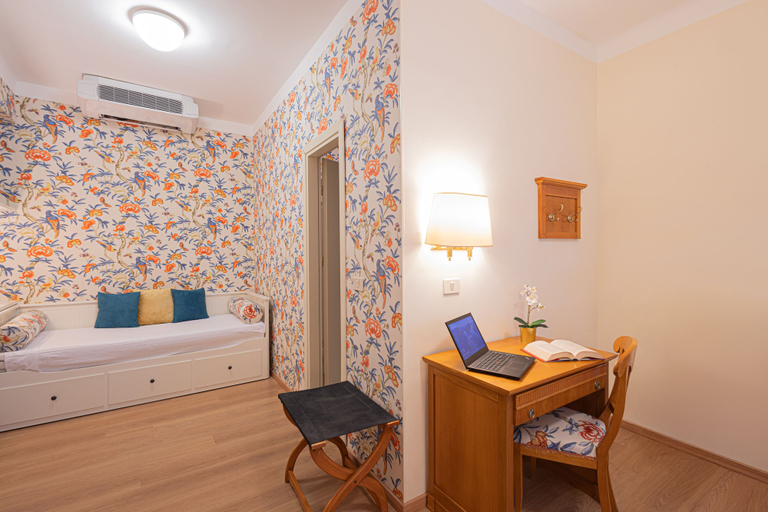 Bedroom 16