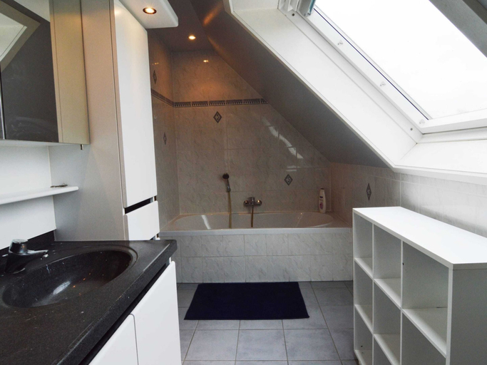 Bathroom 4, Sun-kissed Villa in Diksmuide With Garden, Sauna, West-Vlaanderen
