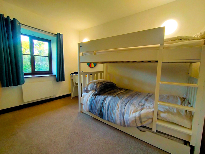Bedroom 2, The Long Barn for Families, Pets & Workers, Cornwall