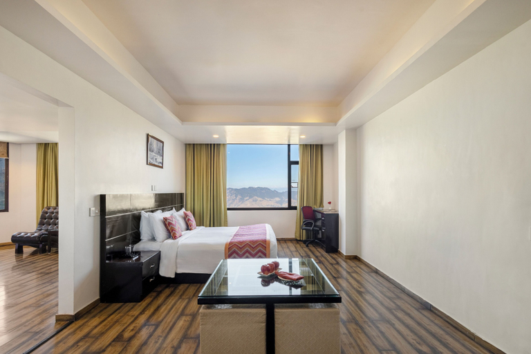 Bedroom 4, Sterling Kufri, Shimla