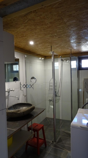 Bathroom 4, Gite de Chapeleche Les Glycines, Ardèche