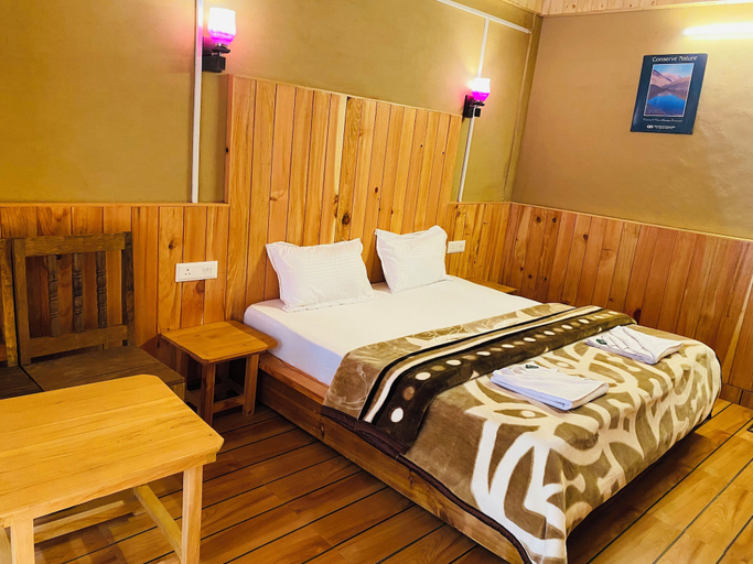 Bedroom 3, Tirthan Riverside Cottage, Kullu