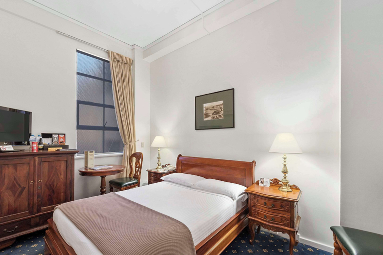Bedroom 27