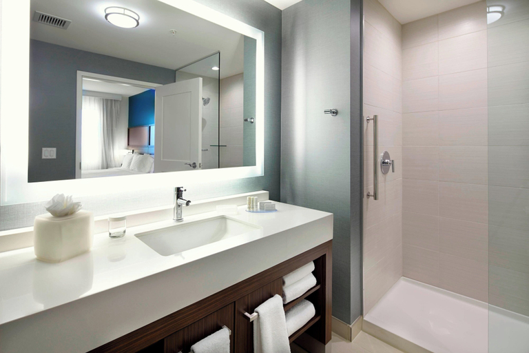 Bathroom 5, Residence Inn Secaucus Meadowlands, Secaucus