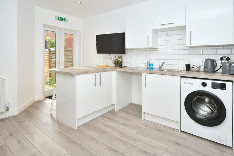 Others 3, Townhouse@ 147 Westminster Street Crewe, Cheshire East