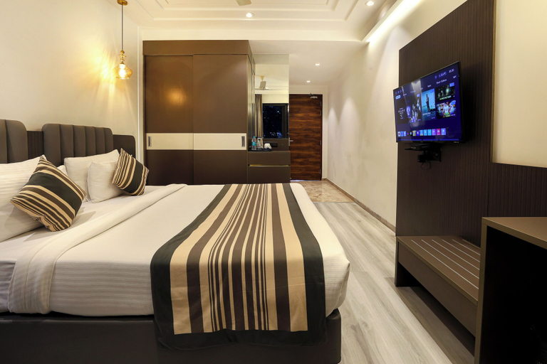 Bedroom 2, OPO Hotel Iffco Chowk, Gurgaon