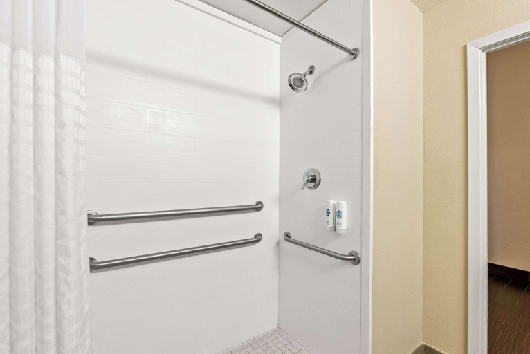 Bathroom 20