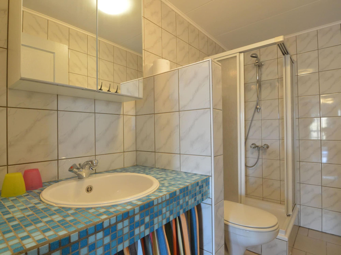 Bathroom 5, Group House With 3 Apartment for Family, Liège